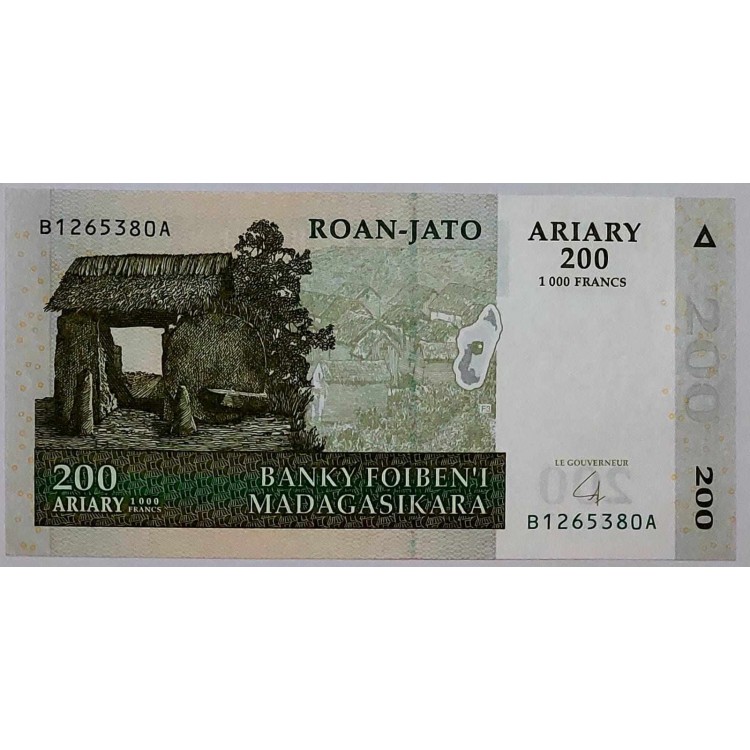 MADAGASKAR 200 ARİARY KONDİSYON 10/10
